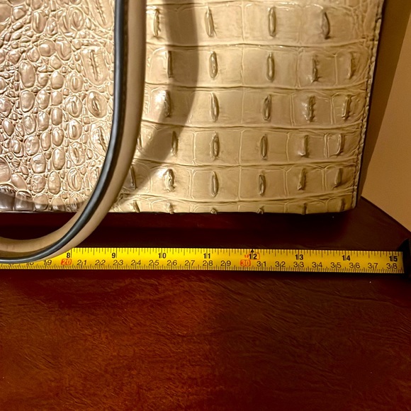 Large Faux Alligator Bag. NWOT. Absolutely New. Gold Trim. Many Pockets! - Picture 9 of 12